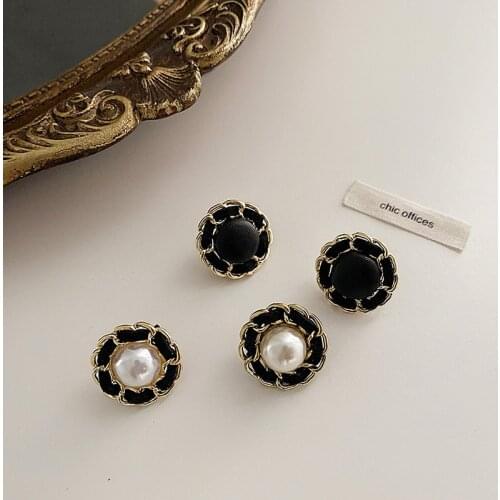 Vintage Geometric Round Gold Metal Chain Black Leather Earrings For Women Korean brincos 2020 New Fashion Pearl Jewelry