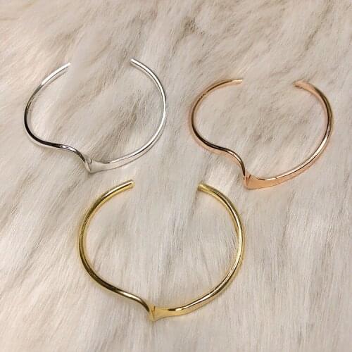 Simple Wave Shaped Bangle For Women Fashion Jewelry Rose Gold Silver Color Adjust Size Hand Bracelet Ladies Charm Jewellery