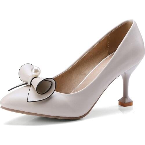 In the spring of 2018 the cat with point light mouth high-heeled shoes female career high with 33-46 yards single shoes 1831