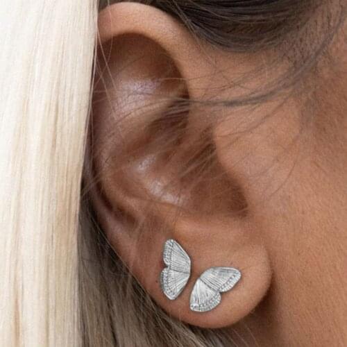 Mini Size Gold Butterfly Stud Earrings For Women Ladies Fashion Minimal Personalizied Small Butterfly Studs Jewelry