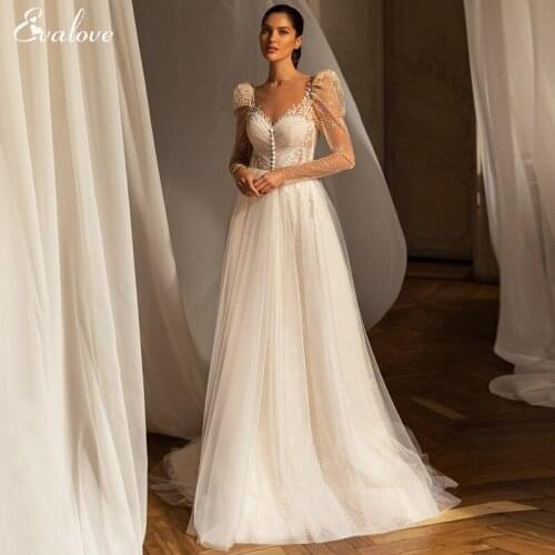 EVALOVE Elegant Scoop Neck Long Sleeve Bride A-Line Wedding Dress Chic Pleated Appliques Tulle Court Train Bohemian Bridal Gown
