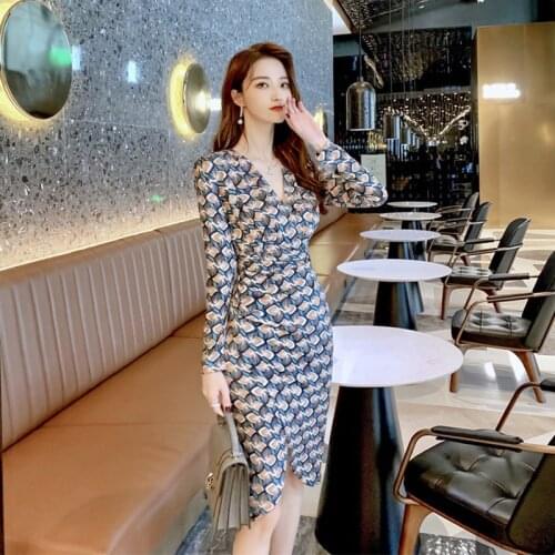 2021 Style Elegant Women Long Sleeve Floral Printed Bodycon Dress V-neck Slim Evening Party Straight Vestidos