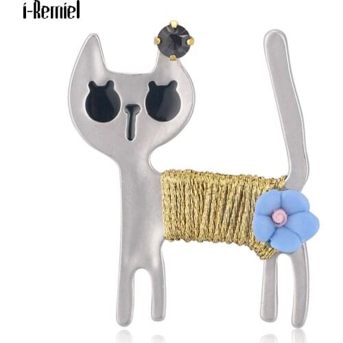 Cute Cat Jewelry Brooch for Women Stylish Alloy Animal Dress Coat Brooches Hat Bag Badge Pin Christmas Gifts Womens Accessories