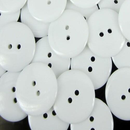 LANSSEN White Buttons