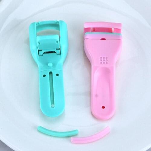 Portable Mini Eye Lashes Curling Lasting Eyelash Curler Makeup Tool with 2 Pads