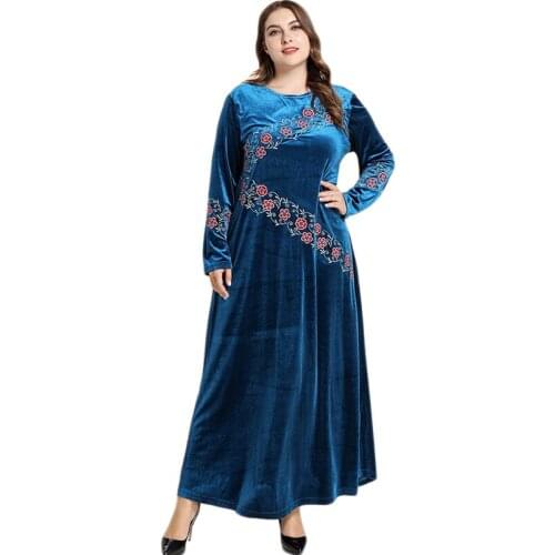 Plus Size Velvet Long Dress Muslim Women Arab Jilbab Maxi Robe Gown Middle East Dubai Kaftan O-neck Embroidery Gown Islamic New