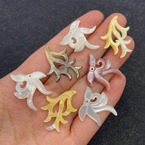 Wholesale Multicolor Flower Shape Pendant Natural Shells for Jewelry Making DIY Handmade Accessories Beaded Decoration Fashion