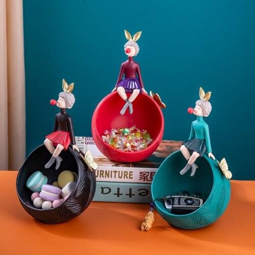 Nordic Bubble Gum Girl Doll Cartoon Character Small Sculpture Sphere Creative Home Office Storage Box Decoration Red Green