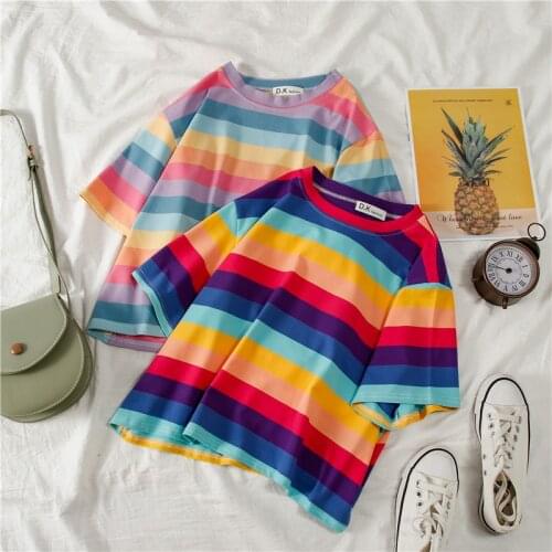 2020 new womens spring ins rainbow striped short-sleeved T-shirt careful machine exposed navel short summer coat tide