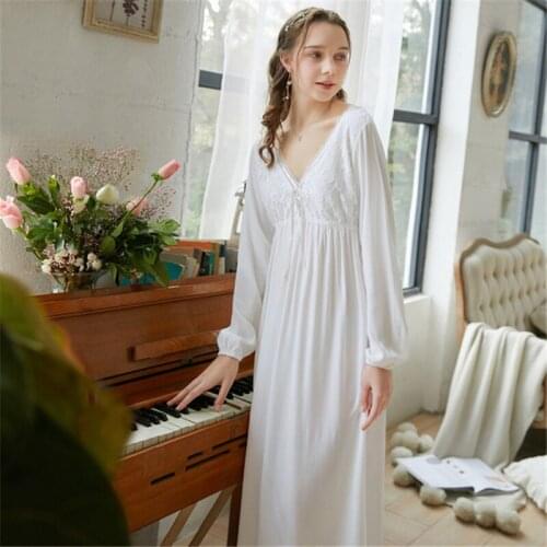 Long-sleeved nightdress female cotton summer palace lace sweet princess loose large size home service white nightdress пижама