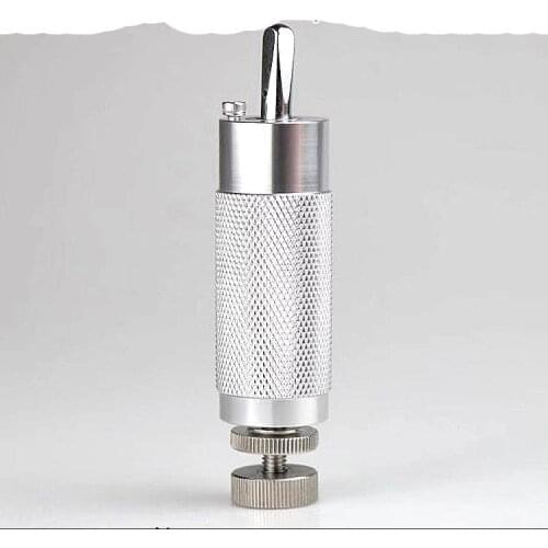 Tool for changing piano strings and winding three and a half turns