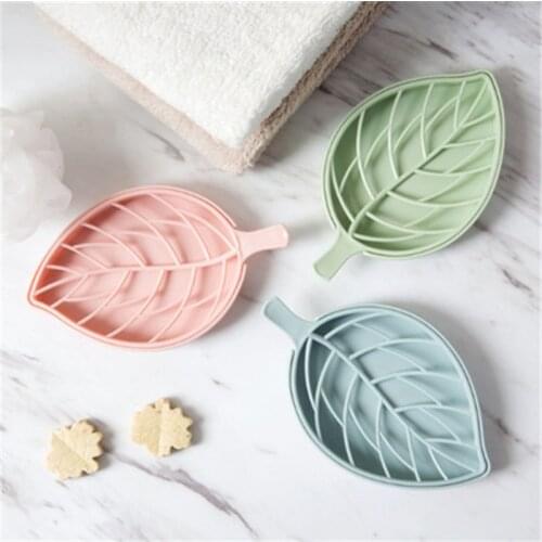 Leaf Shape Plastic Soap Dish Non-slip Soap Holder Toilet Bathroom Soap Tray Storage Shelf Drain Rack Shower Gadgets Soap Dish