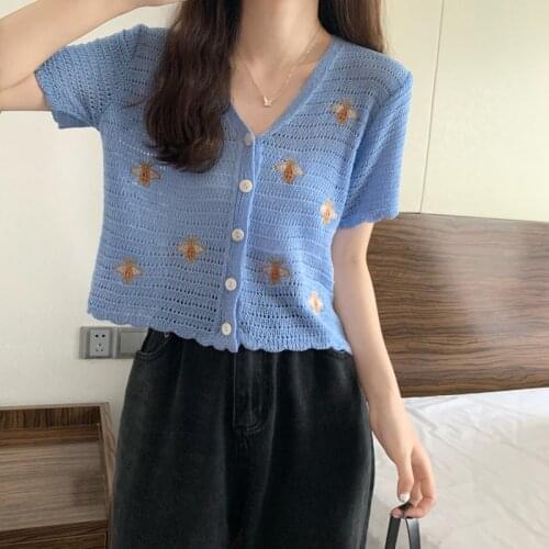 Women Knitted Cardigan Bee V-neck Hollow Embroidered Short Sleeve Thin Cute Little Top Wholesale 2021 New Fashion Lady Clothing