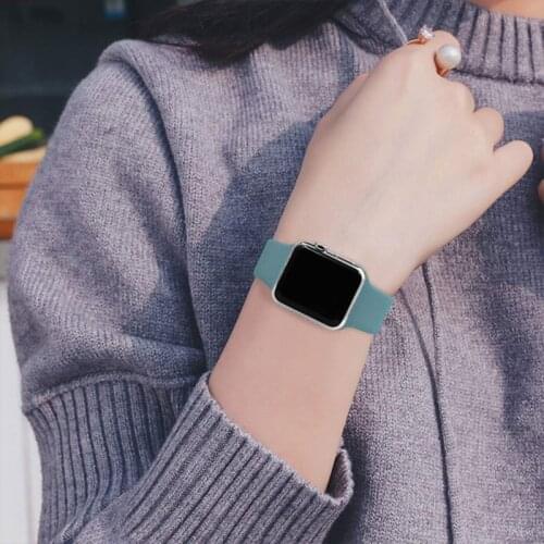 Soft Silicone Band For Apple Watch 44mm 40mm 38mm 42 mm Rubber belt smartwatch bracelet iWatch serie se 6 5 4 Black Unity strap