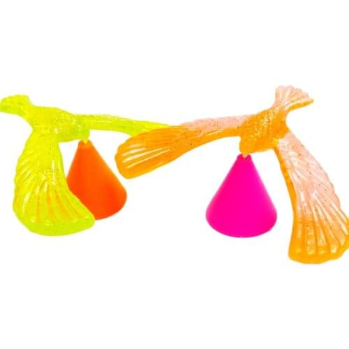1-2Piece Plastic Balance Birds 7.5cm Boys Girls Kids Play Pinata Birthday Party Favors Game School Prize Gift Favours Bags Gag