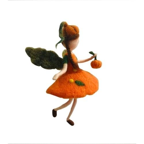 Needle Felting Kit for Beginners Pumpkin Princess, Gift for Mom, Felting Mat, Felting Needles, Video Manual, Height 10cm (4")