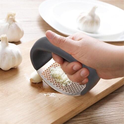 1pcs Stainless Steel Garlic Presses Manual Garlic Mincer Chopping Garlic Tools Curve Fruit Vegetable Tools Kitchen Gadgets