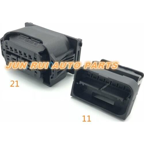 Car headlight wire speed plug connector For BMW X1 E90 E92 F18 320/325