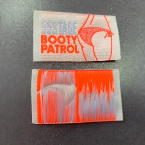 Custom High Density Thick Cloth 2.5*4.4cm End Fold Woven Labels Woven Tags