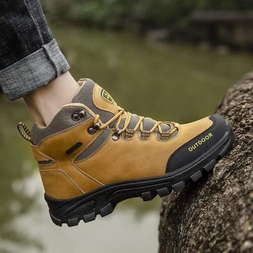 Hot causal wear sneaker outdoor high leather running shoes hightop men flat boots sneakers sports Sneaker man mens 2020 Mens