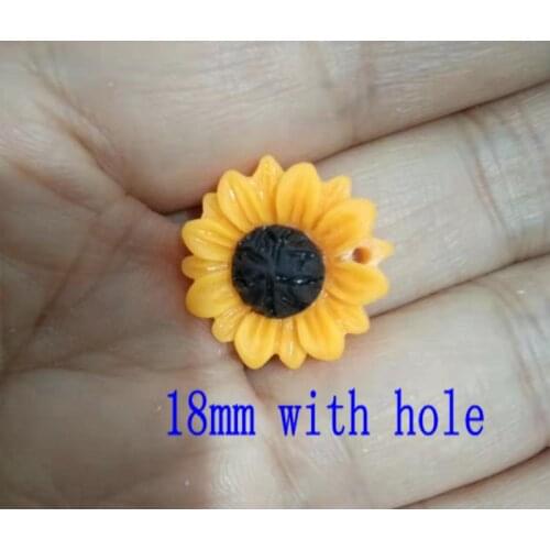 30pcs/lot Resin Daisy Chrysanthemum SunFlower Cameo Cabochon Pendants Charm with Jumprings For DIY Earrings Accessories 18/25mm