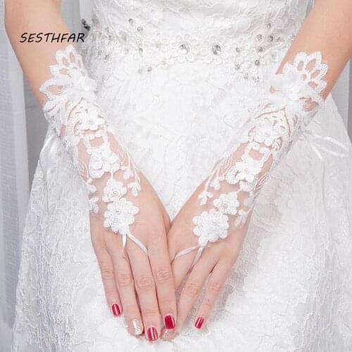 Bridal Fingerless Wedding Gloves Bride Short Waist Fingerless Womens Sexy Lace Gloves Winter White Ivory Ladies ST032