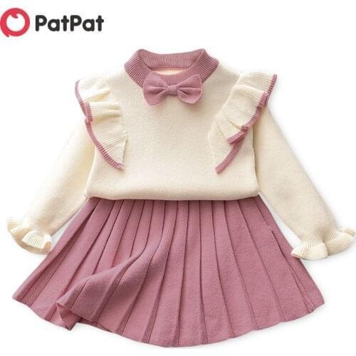 PatPat 2-piece Baby / Toddler Bowknot Flounced Knitted Top and Pleated Skirt Set