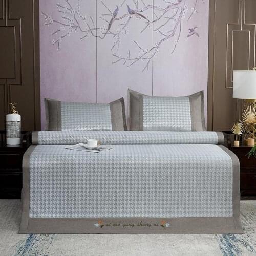 The Wide-Head Embroidered Woven Mat Non-Slip Bandage Brings a Good Sleep at Home for the Family in the Summer