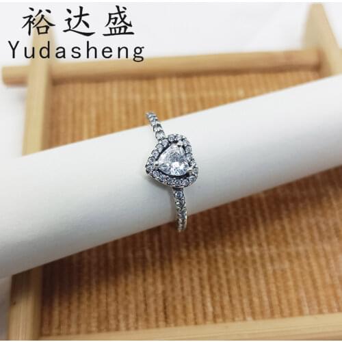 Sublime Heart Ring (925 Silver Material Inlaid with Amphibole, Standing and Dazzling) Can Be Worn on Important Special Occasions