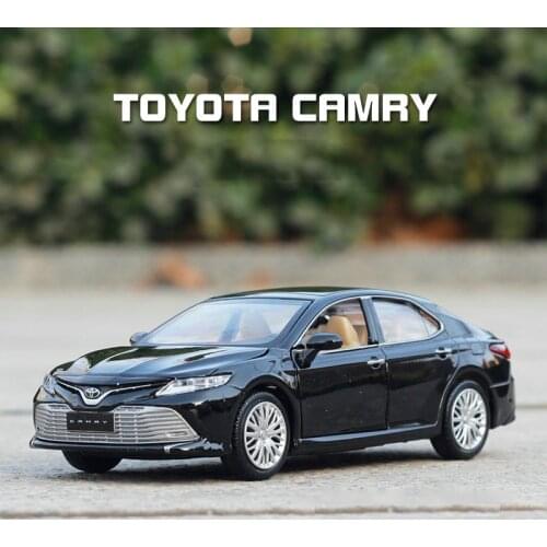1:32 TOYOTA Camry Children Metal Toys Pull Back Wheels Flashing Machinery For Kids Diecast Model Car Birthday Christmas Gifts