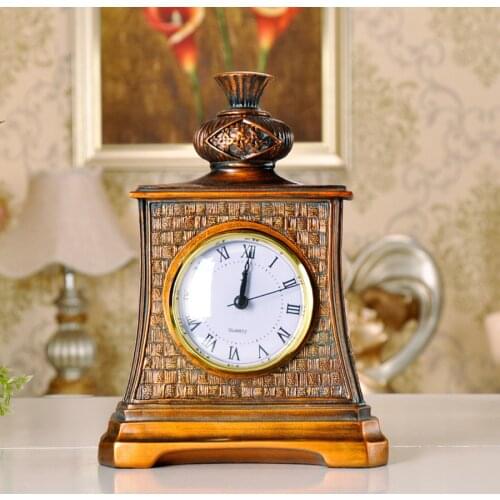 New Retro Table Clock Home Decoration Living Room Vintage Resin Desk Clock Table Ornaments Bar Cafe Silent Quartz Table Watch