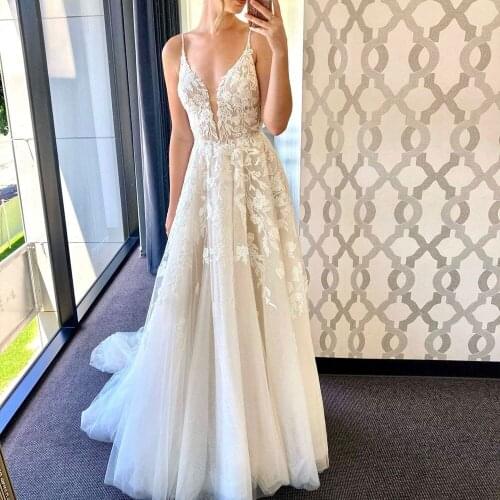 Sexy Spaghetti Wedding Dress 2021 V Neck Lace Applique Long Bridal Gown Tulle Chapel Train White Formal Bride Wear Custom Made