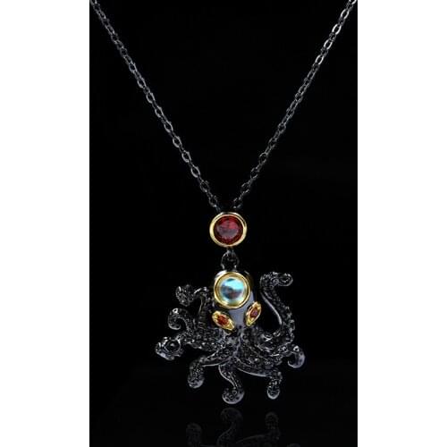 Similanka Vintage Pendants
