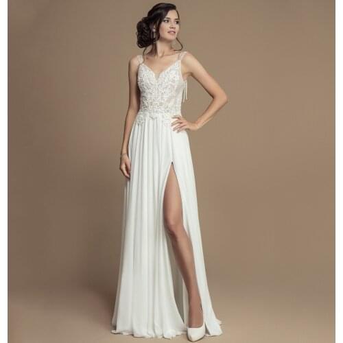Boho Side Slit Beach V-Neck Wedding Dress 2021 New Chiffon Sleeveless Appliques Beadings Tassel Bridal Gowns