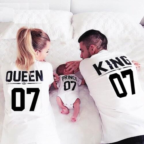Skuggnas Casual KING QUEEN 07 Letters Printed Couples T-Shirt Basis Tees Women Men Hipster Summer Fashion Lovers Tees Tops