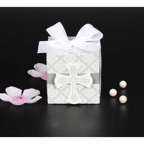 10pcs Sweet Wedding Party Favor Baby Shower Favors With Ribbon Party Decoration Paper Boxes Cross Laser Cut Gift Candy Boxes