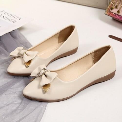 New ladies flat shoes casual comfortable fashion wild lightweight non-slip breathable Pointed Toe 2020 spring autumn W38-11