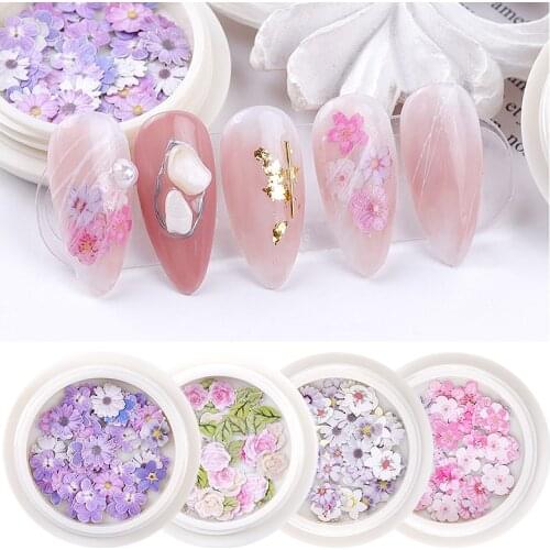 1 box of 50 pieces of seven ultra-thin nail art wood pulp pieces of small daisy flowers and leaves mixed sequins nail art access