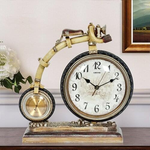 European Retro Bicycle Table Clock Bedroom Resin Table Watch Bedside Vintage Clock Living Room Office Desk Clock Table Best Gift