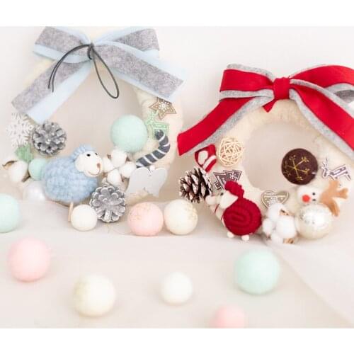 Christmas wool felt wreath handmade diy wreath girly heart decoration Christmas decorations