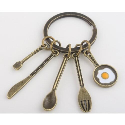 RJ Fashion Creative Kitchen Tools Chef Souvenir Gift Keychain Bronze Soup Spoon Knife Fork Pan Egg Pendant Mothers Day Keyring