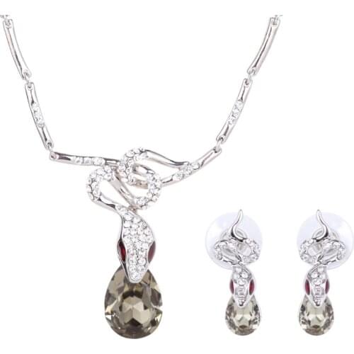 Fashion Alloy Gold-color Jewelry Set Delicate Necklace Trendy Earrings Animal Pendant New Wedding Jewelry Gift