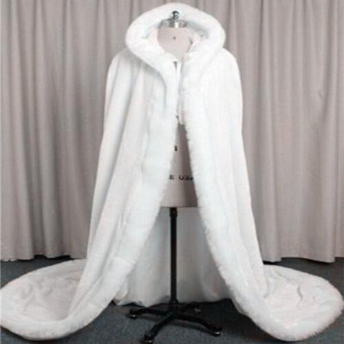 Elegant Wedding Cloaks Hooded Bridal Cape with Train Faux Fur Winter Wedding Accressories Bridal Wraps Bridal Wedding cloak