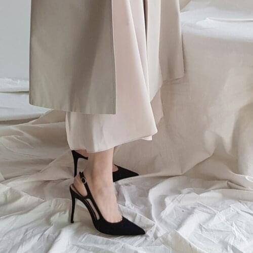 Pointed-toe sandals fairy style 2020 new summer Korean version of the wild hollow shallow mouth thin heeled high-heeled womens