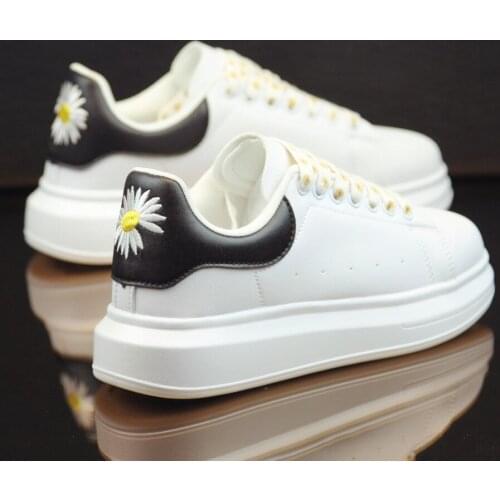 2020 Fashion Breathble Vulcanized Shoes Women Sneakers Pu Leather Platform Casual Shoes Women Lace Up Little White Shoes 35-44
