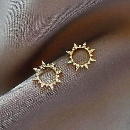 Round Metal Ear Studs Earrings Women Classic Stud Earrings Simple Small Circle Earrings Fashion Female Party Jewelry Gifts