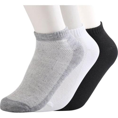 9 pairs / lot = 18 pieces Solid Color short socks for men invisible ankle socks man summer breathable Slim male boat socks 3 co