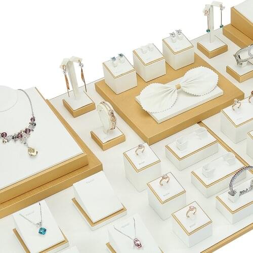 Phnom Penh jewelry display props sets of Taiwan Ring Pendant necklaces bracelets jewelry display stand jewelry rack storage