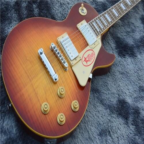 Guitarra personalizada, cuerpo decorativo de la llama del tigre natural, diapasón de palisandro, hardware de aleación de cromo