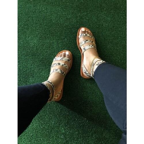 2020 New women Sandals Sexy cross strap Fashion wild beach shoes outdoor women shoes summer flat sandals Sandals